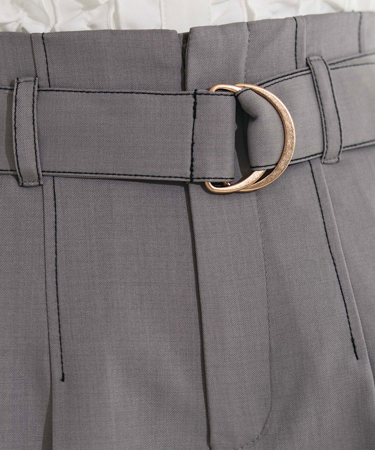 配色ステッチハイウエストタックショートパンツ