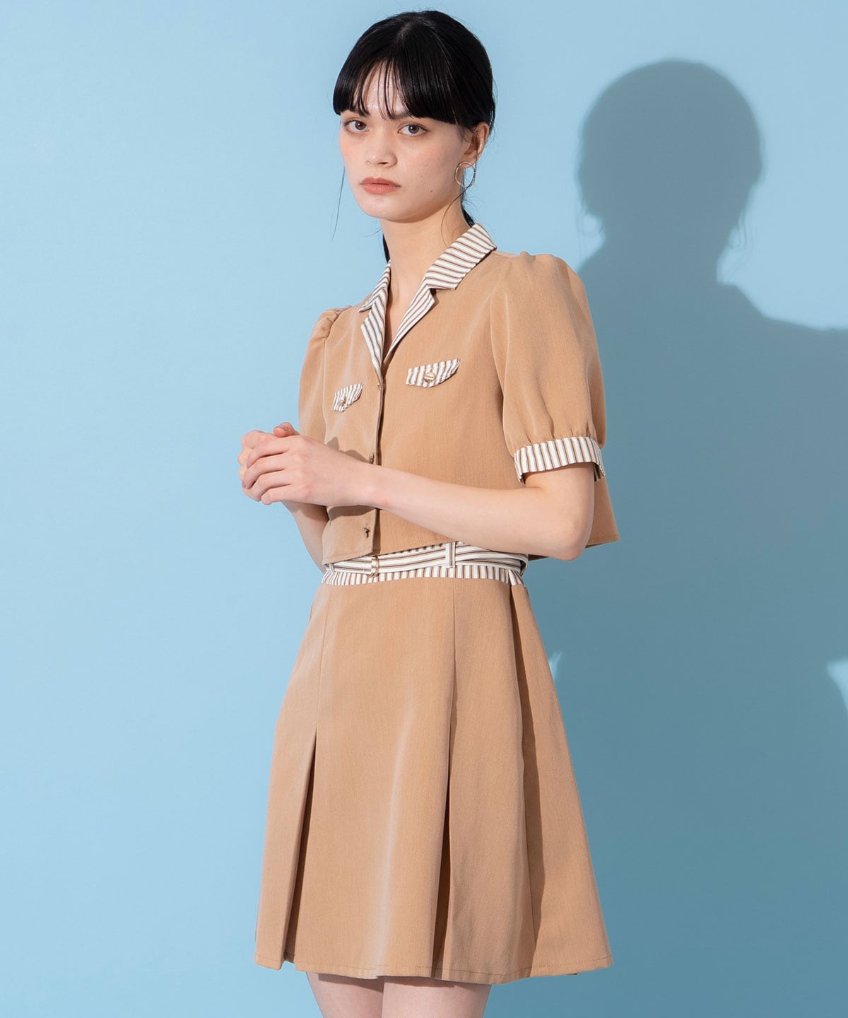 ストライプアクセントショートジャケット×ワンピース