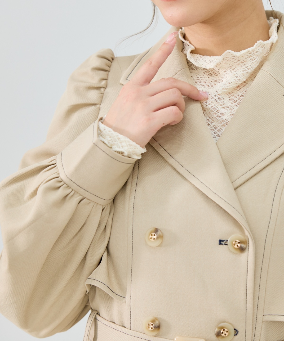 パフスリーブミニトレンチコート