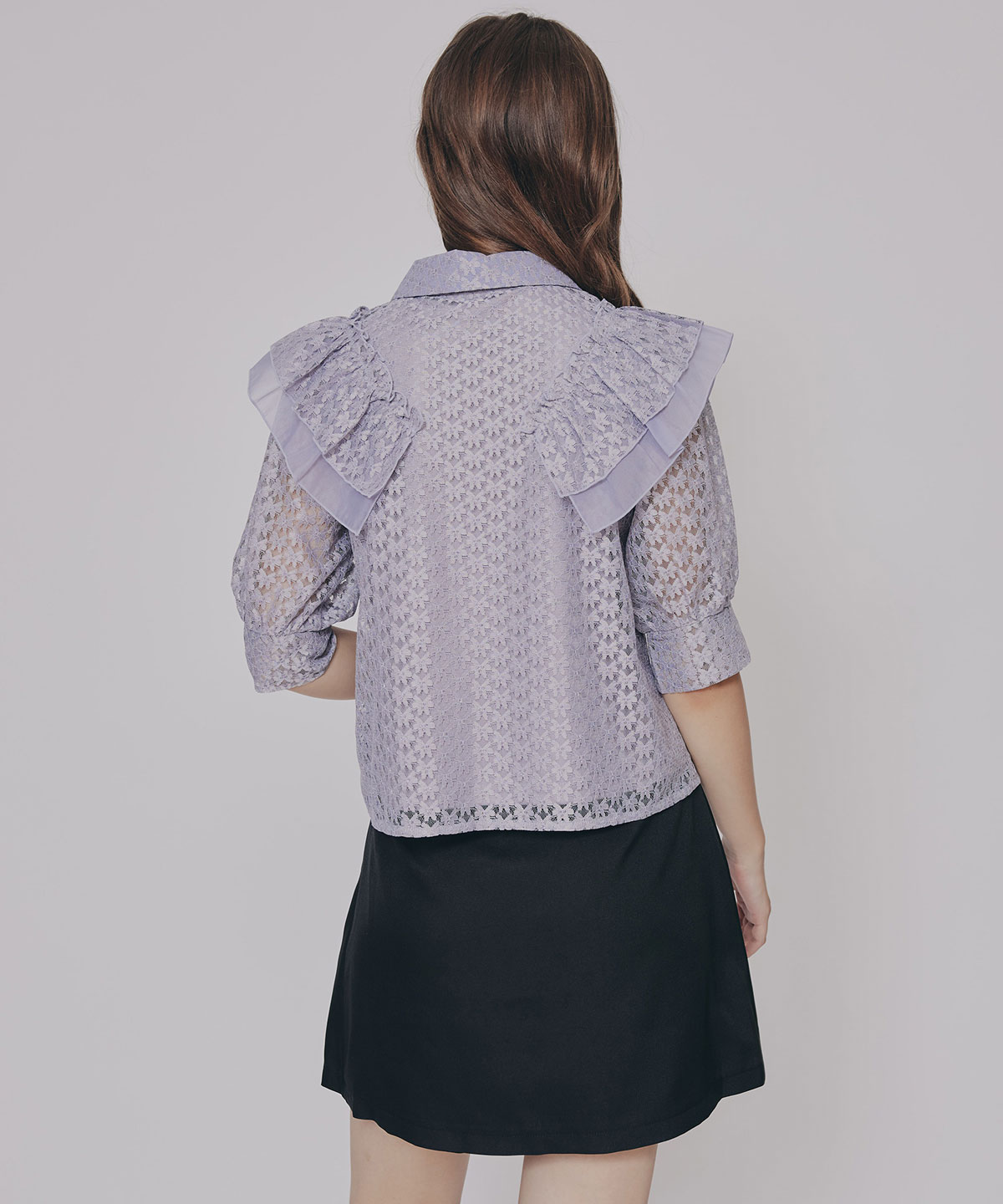 ラメレースフリルハーフスリーブブラウス