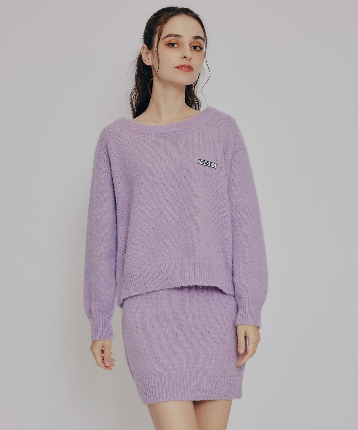 フラッフィニットボーダープルオーバー×タイトミニスカートセットアップ