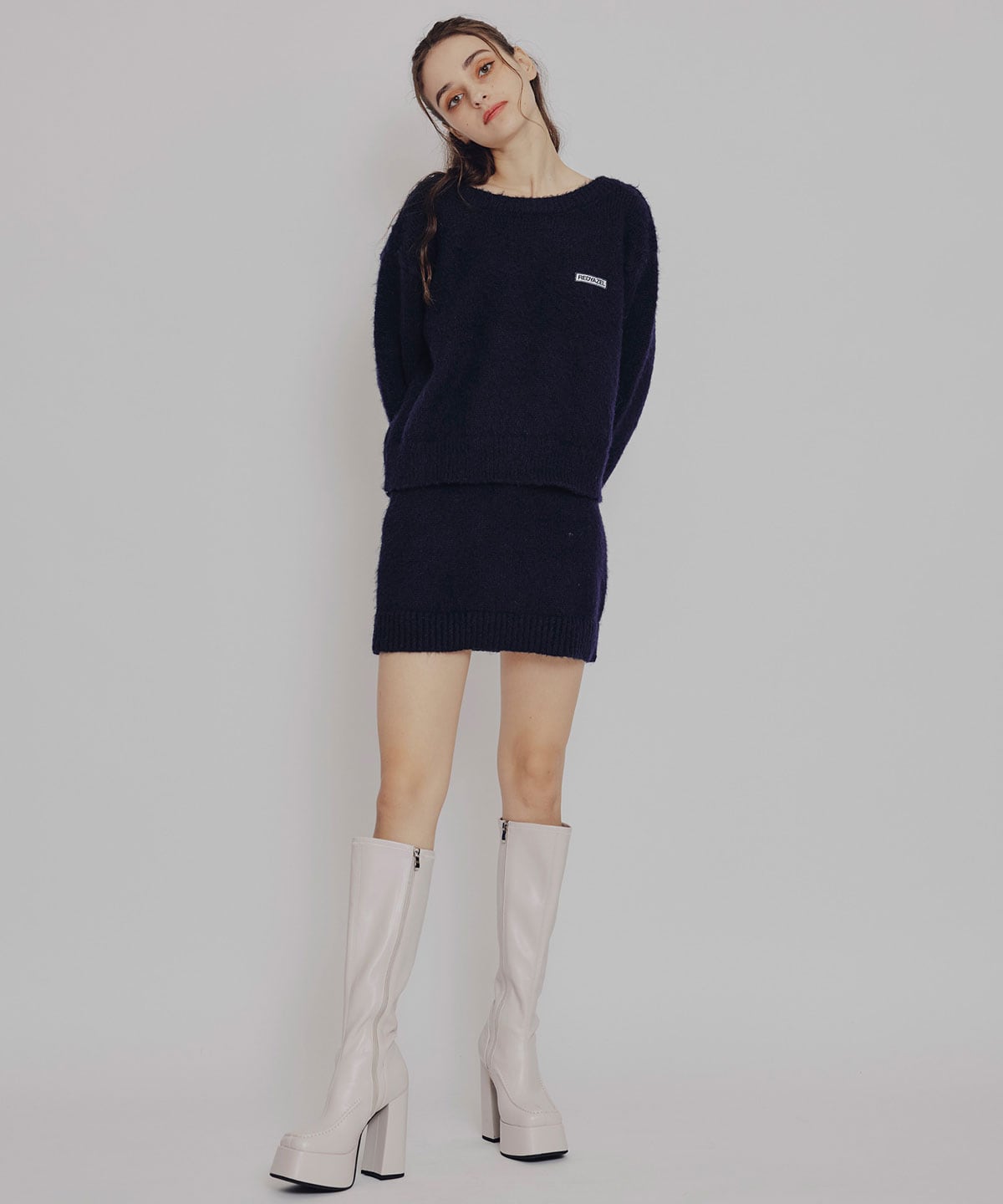 フラッフィニットボーダープルオーバー×タイトミニスカートセットアップ