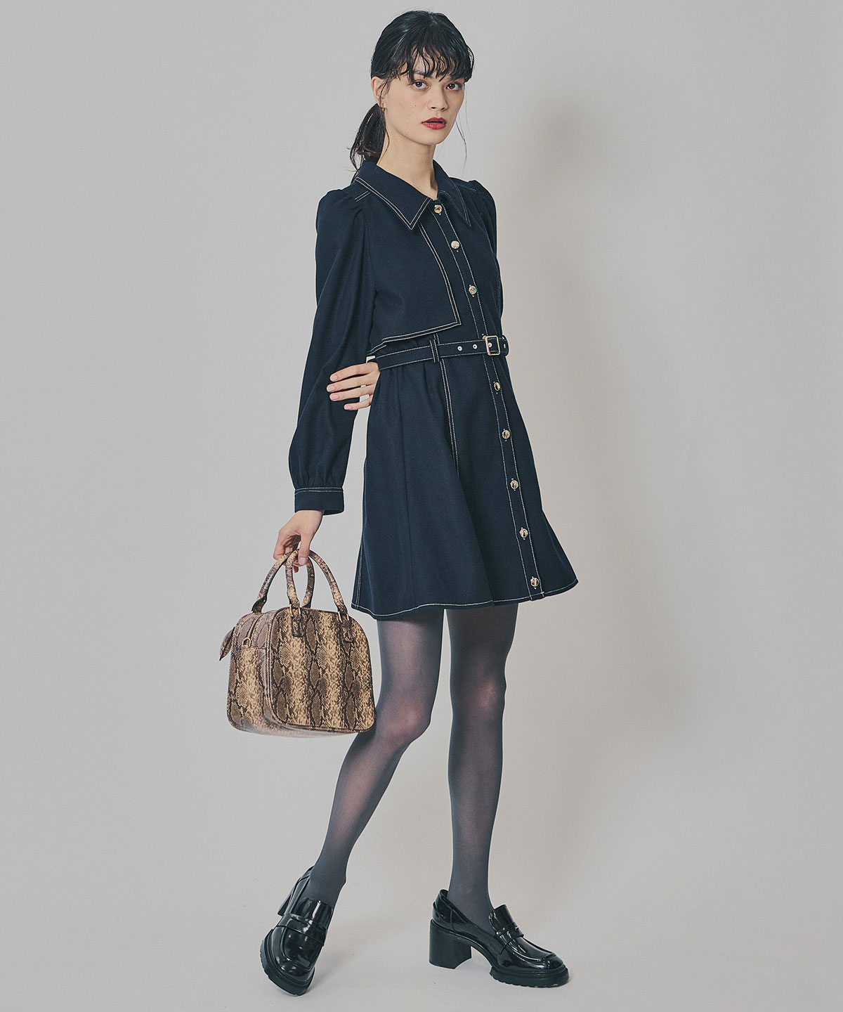 バイカラーステッチラインミニワンピース