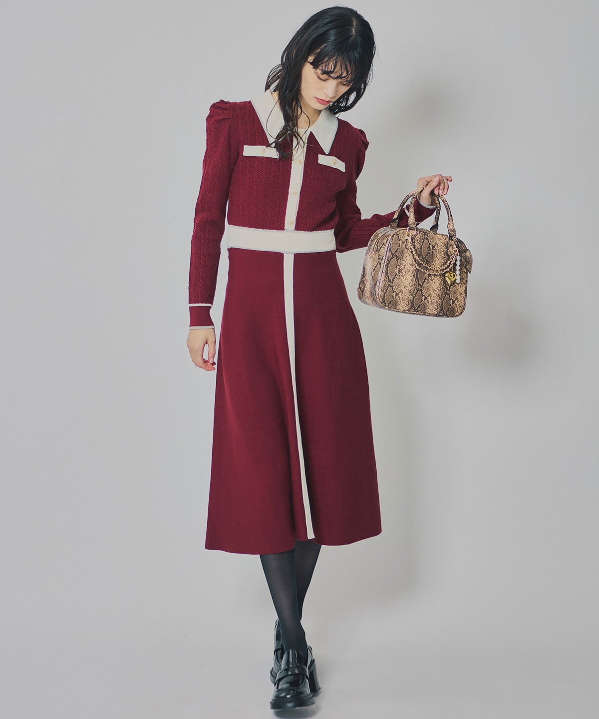 マルチケーブルバイカラーニットワンピース