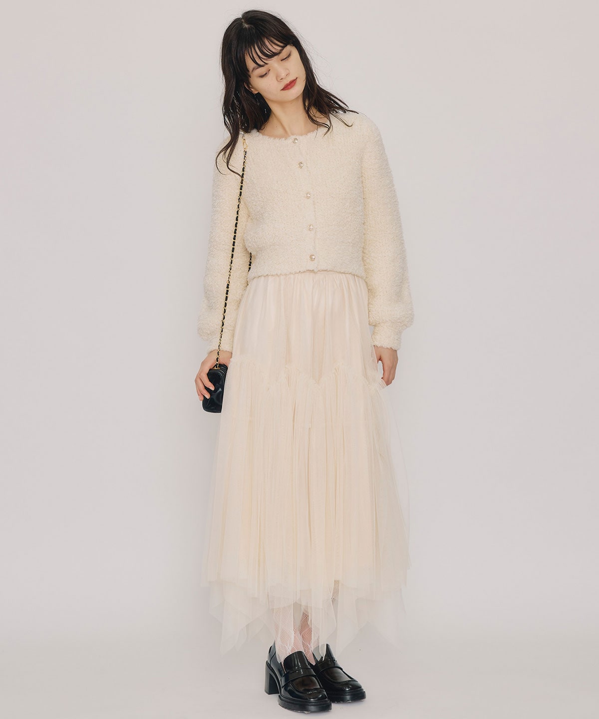 フラッフィブークレシャギーニットカーディガン