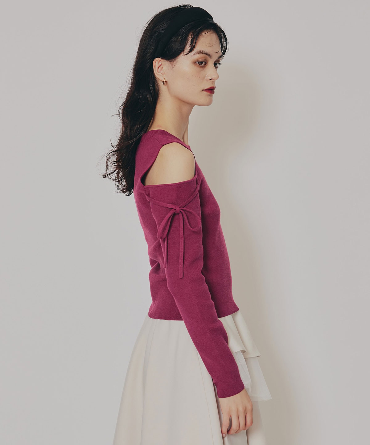 リボンオフショルダーニットトップス