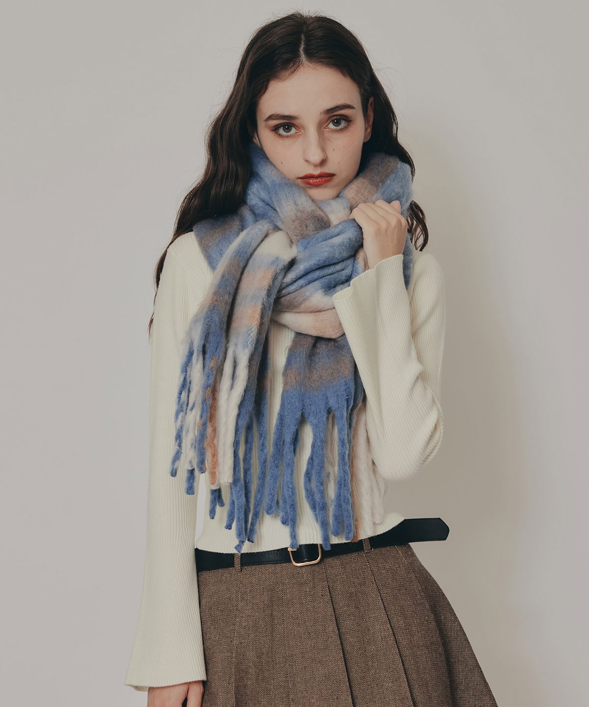 カットアウトリブニットトップス