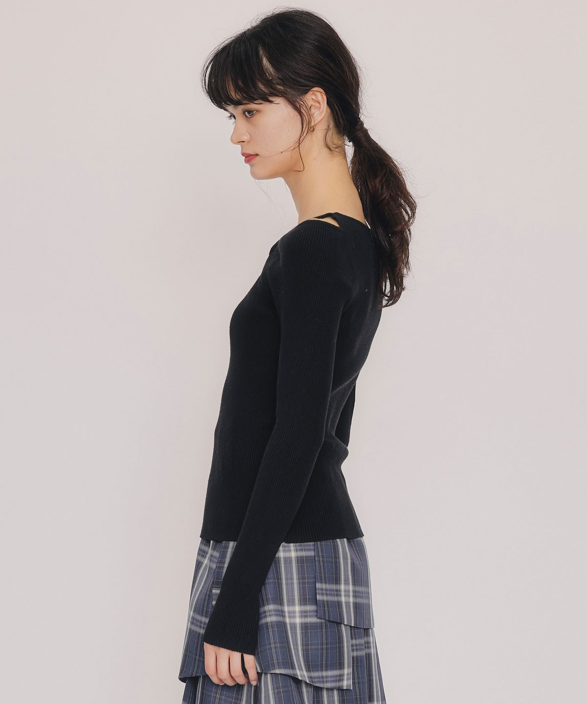 アシンメトリーレイヤードライクニットプルオーバー