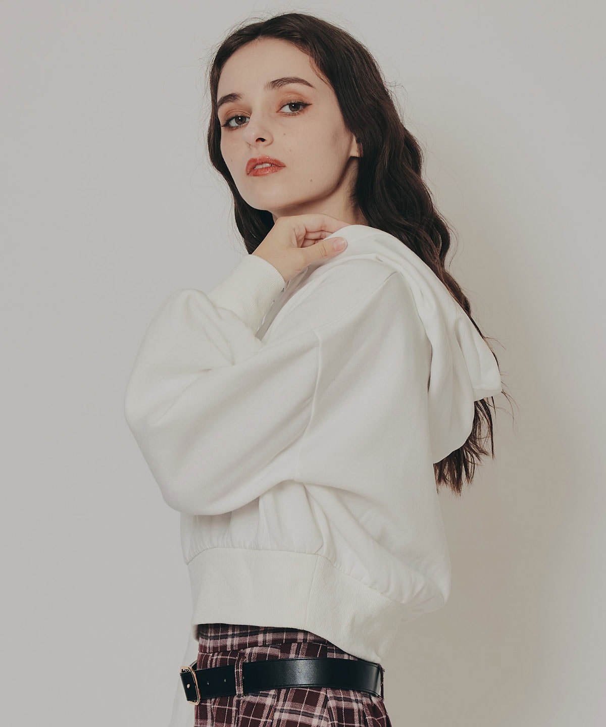 Azelyコンパクトフーディ