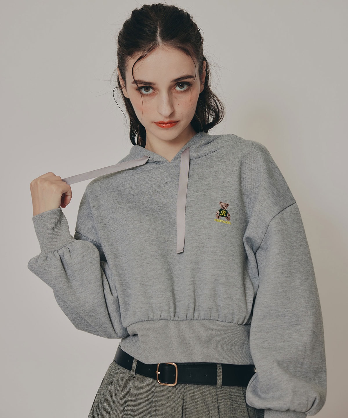 Azelyコンパクトフーディ