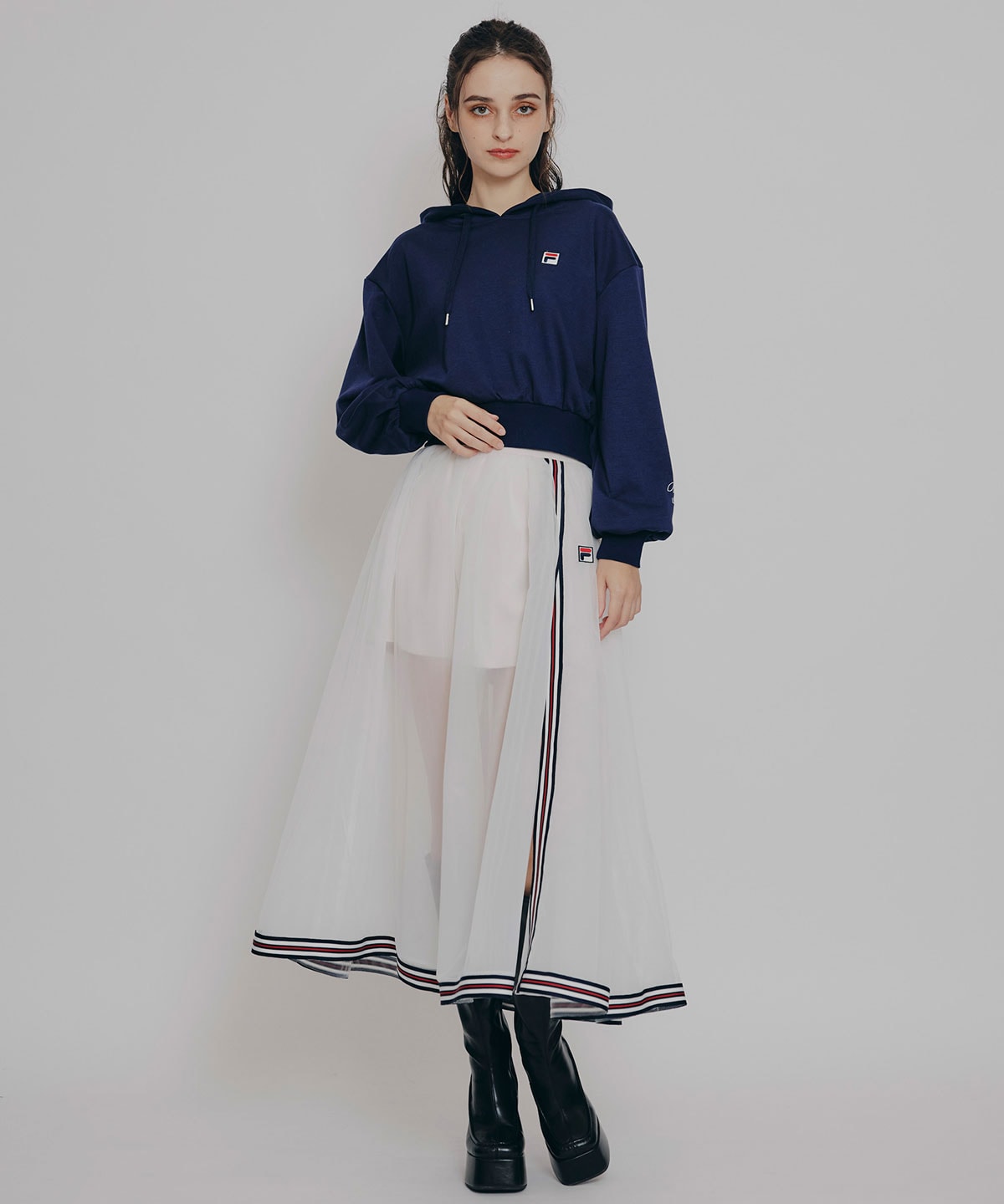 ［FILA×REDYAZEL］サガラロゴコンパクトフーディ