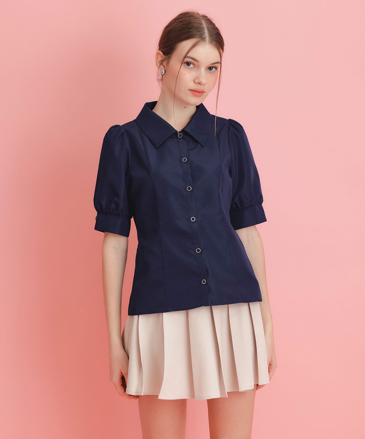 ロゴリボンパフスリーブブラウス