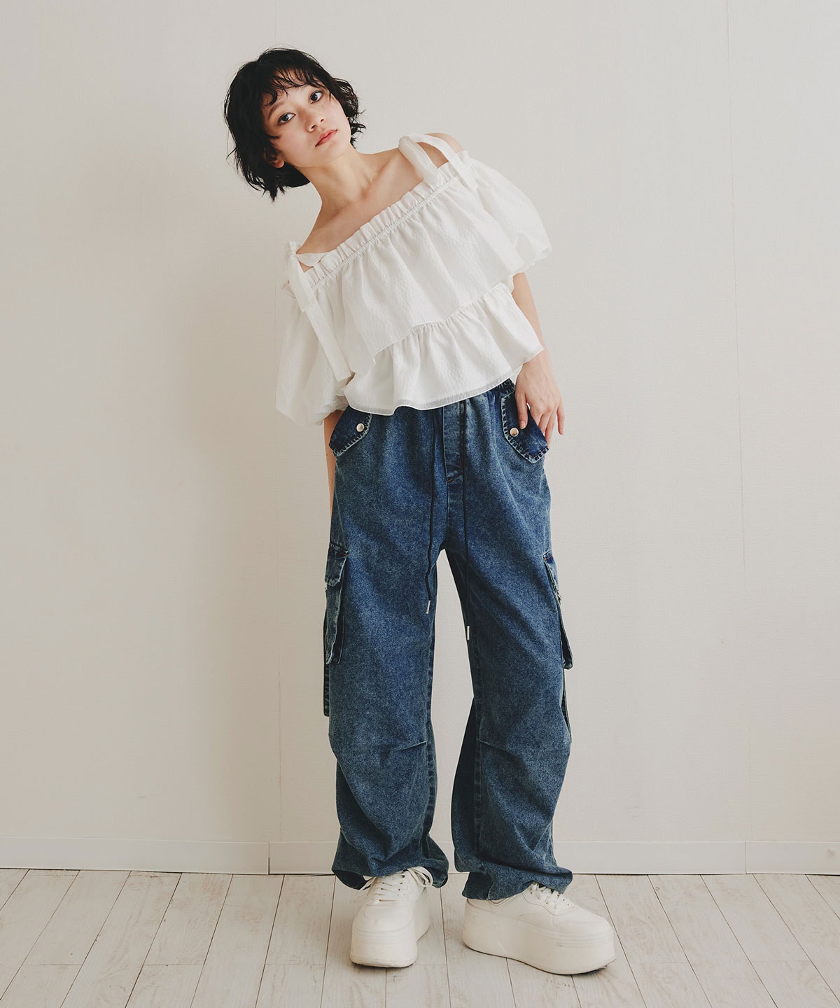 ショルダーリボンフリルオフショルブラウス