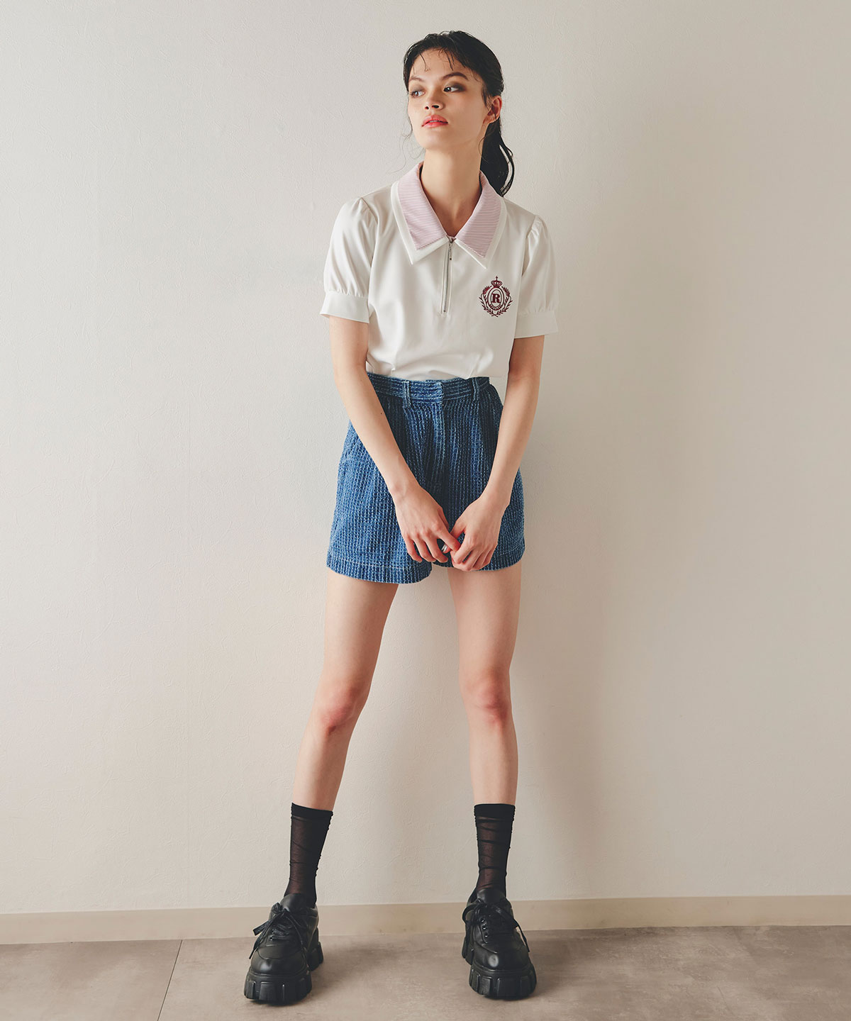 レーザーカットデニムショートパンツ