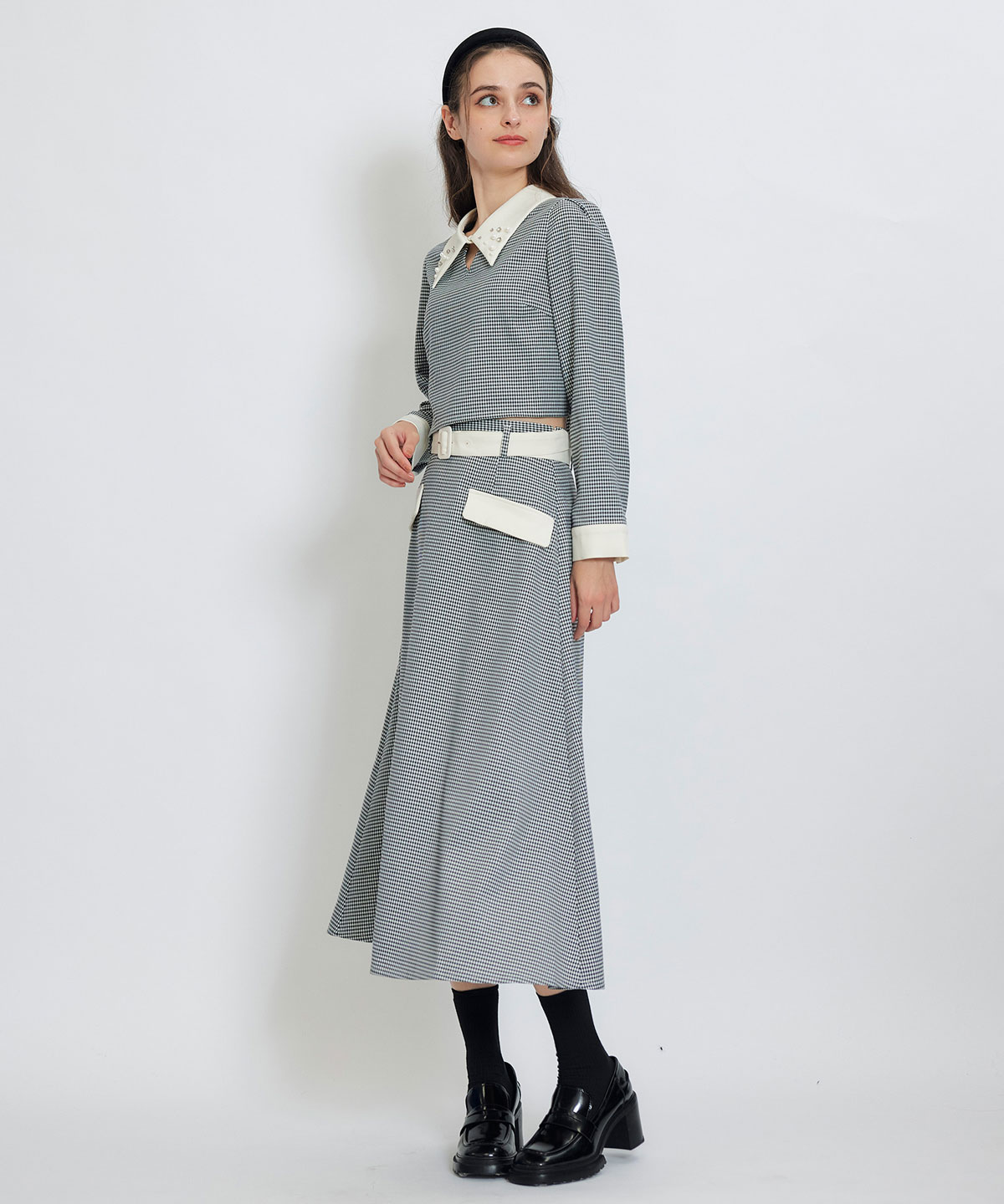 ビジューカラーコンパクトブラウス×バイカラーロングフレアスカートセットアップ