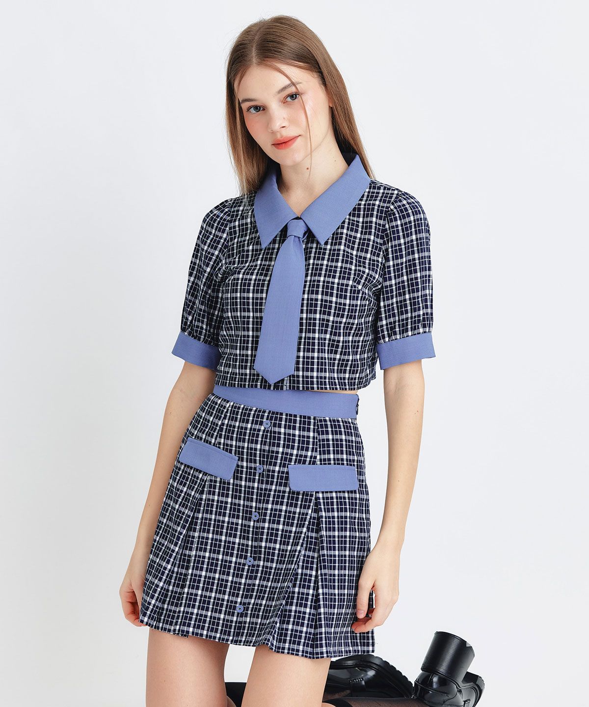 プレッピーネクタイチェックブラウス×プリーツミニスカートセットアップ