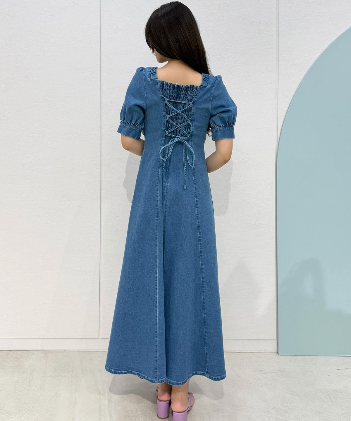 デコルテベルトデニムフレアロングワンピース