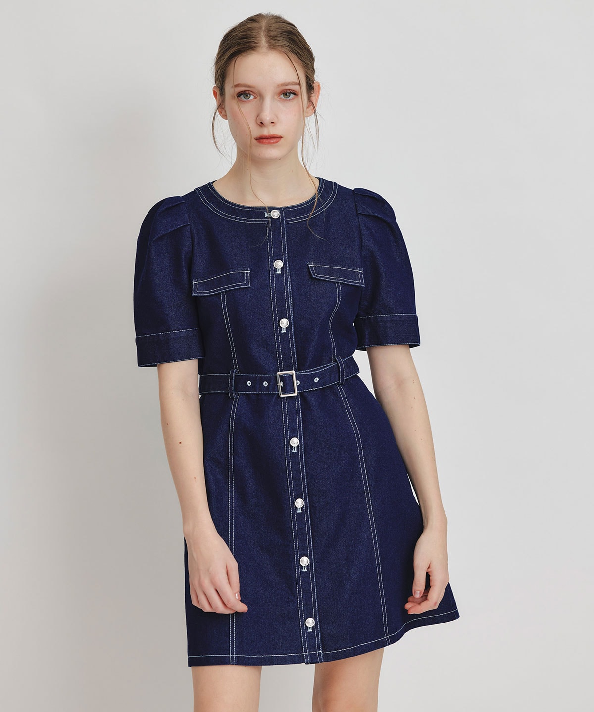 バイカラーステッチノーカラーデニムフレアミニワンピース