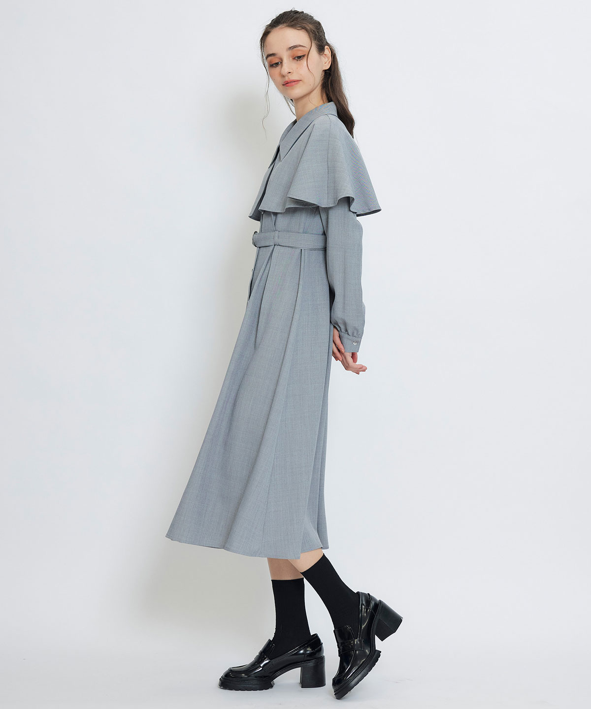 ケープライクロングフレアワンピース