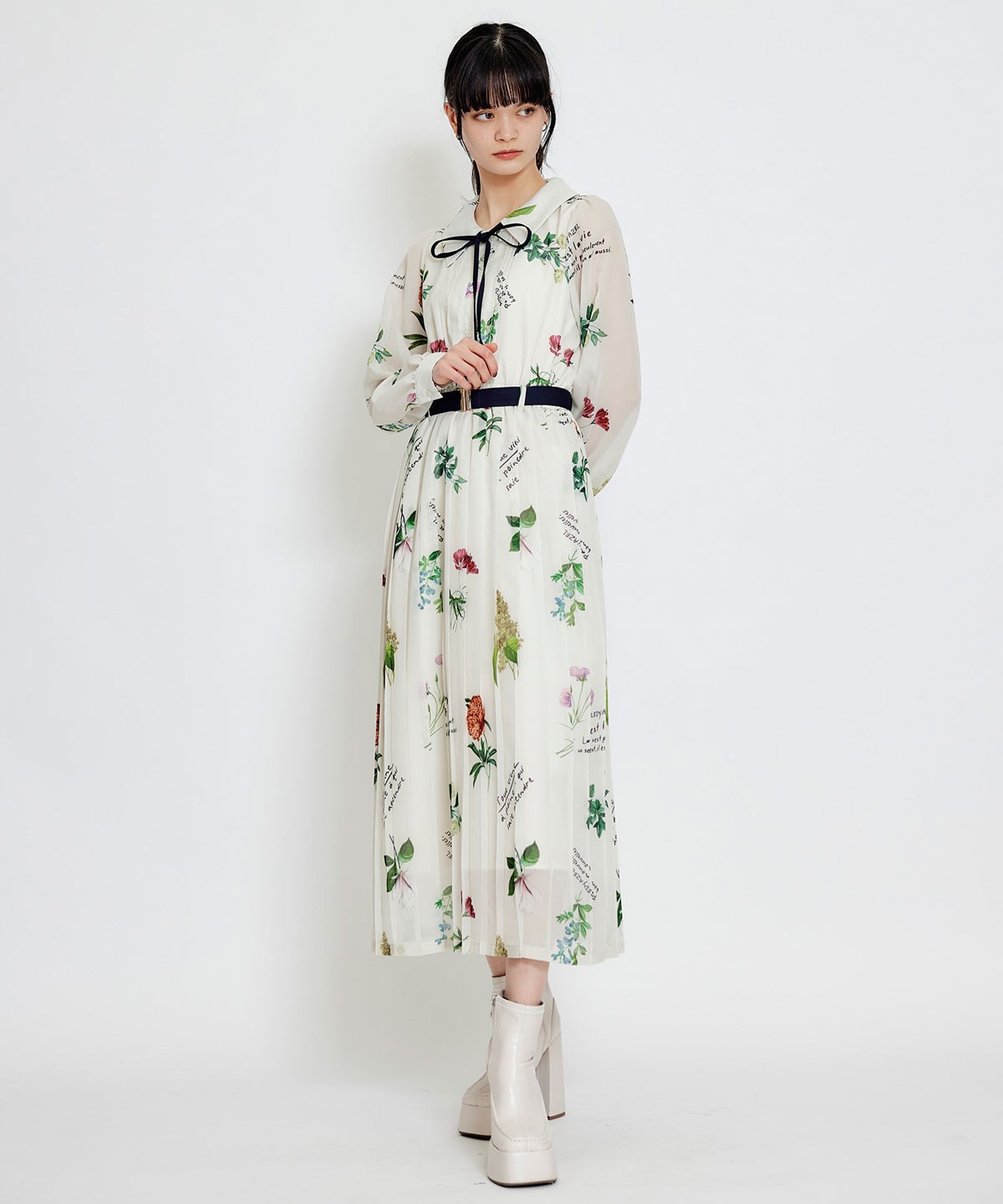 シアーフラワープリーツロングワンピース