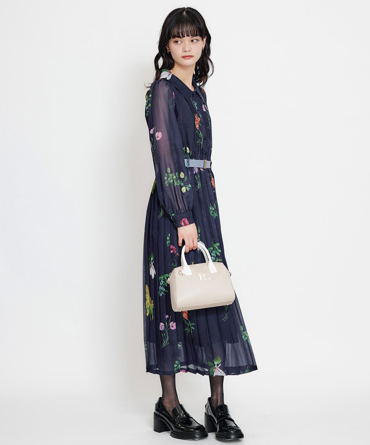 シアーフラワープリーツロングワンピース