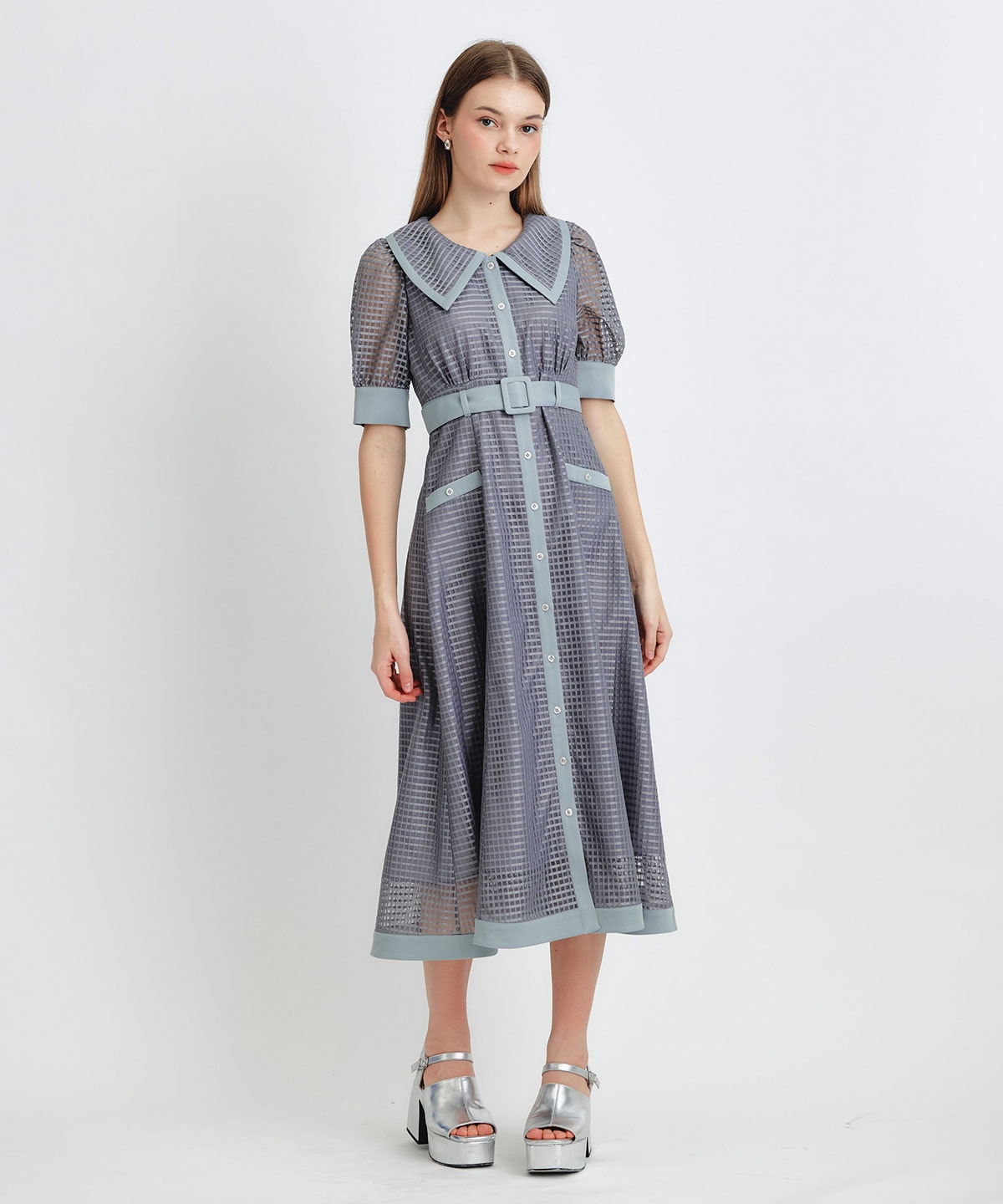 シアーチェックビッグカラーフレアロングワンピース