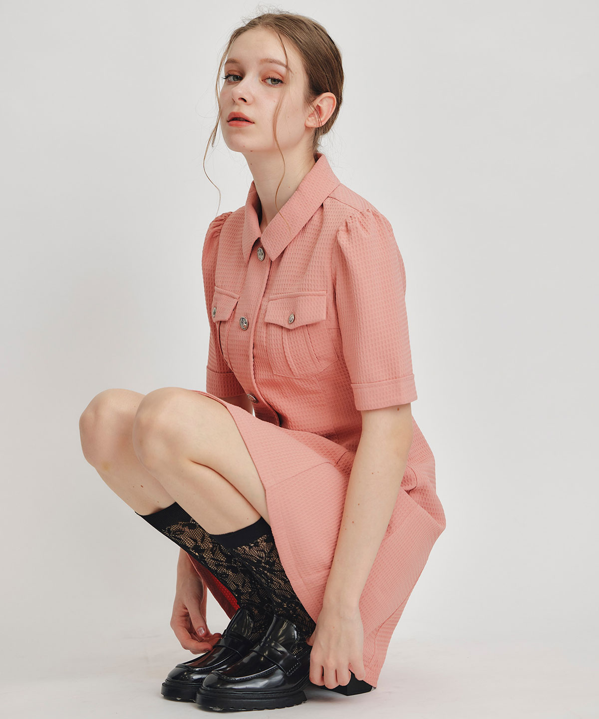 エンブレムボタンワッフルミニシャツワンピース