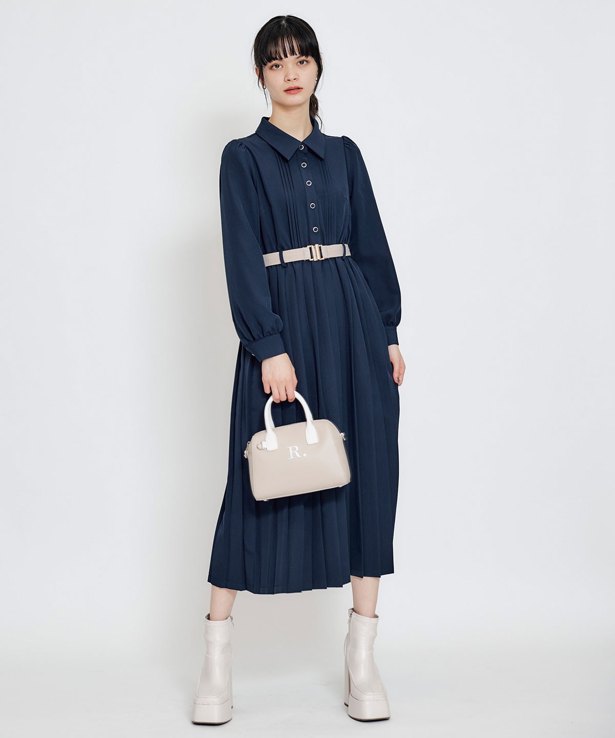 リボンタイプリーツロングシャツワンピース