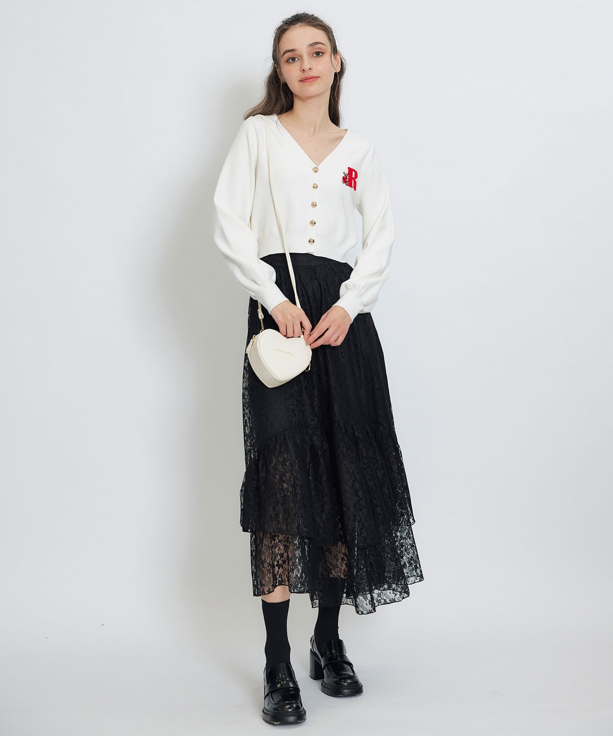 【2/13(金) 昼12時発売開始】AzelyハートVネックカーディガン