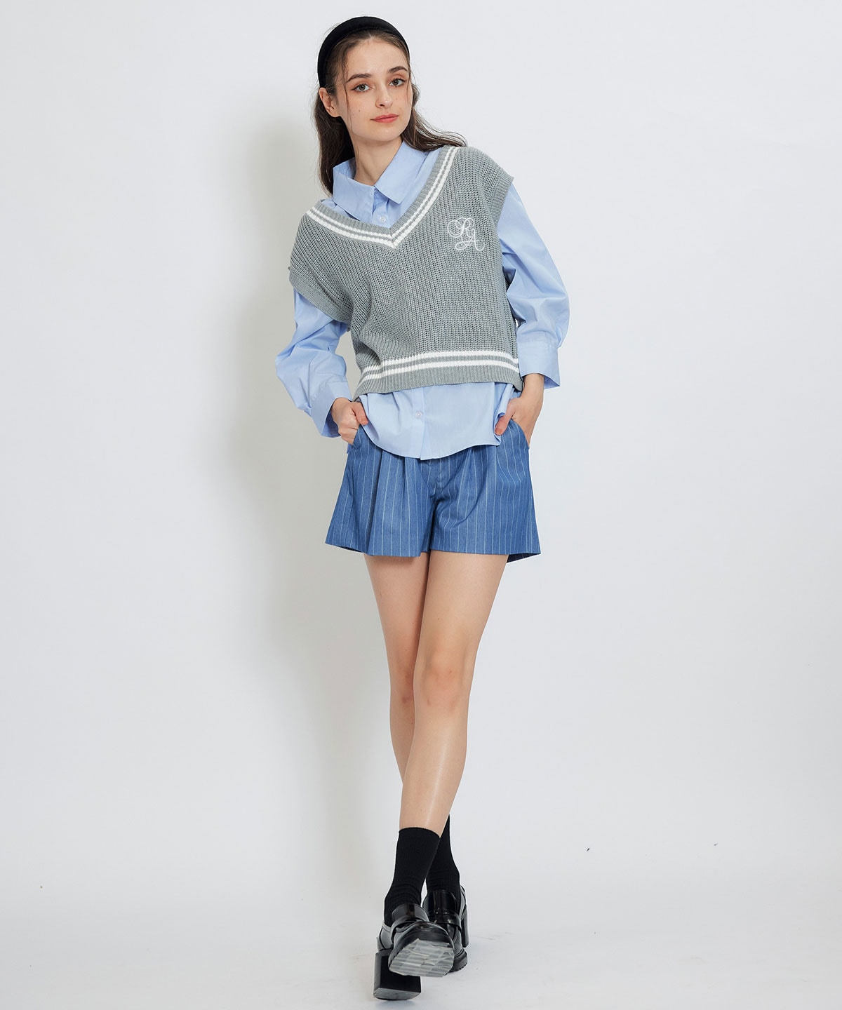 カレッジライクラインベスト×シャツブラウス