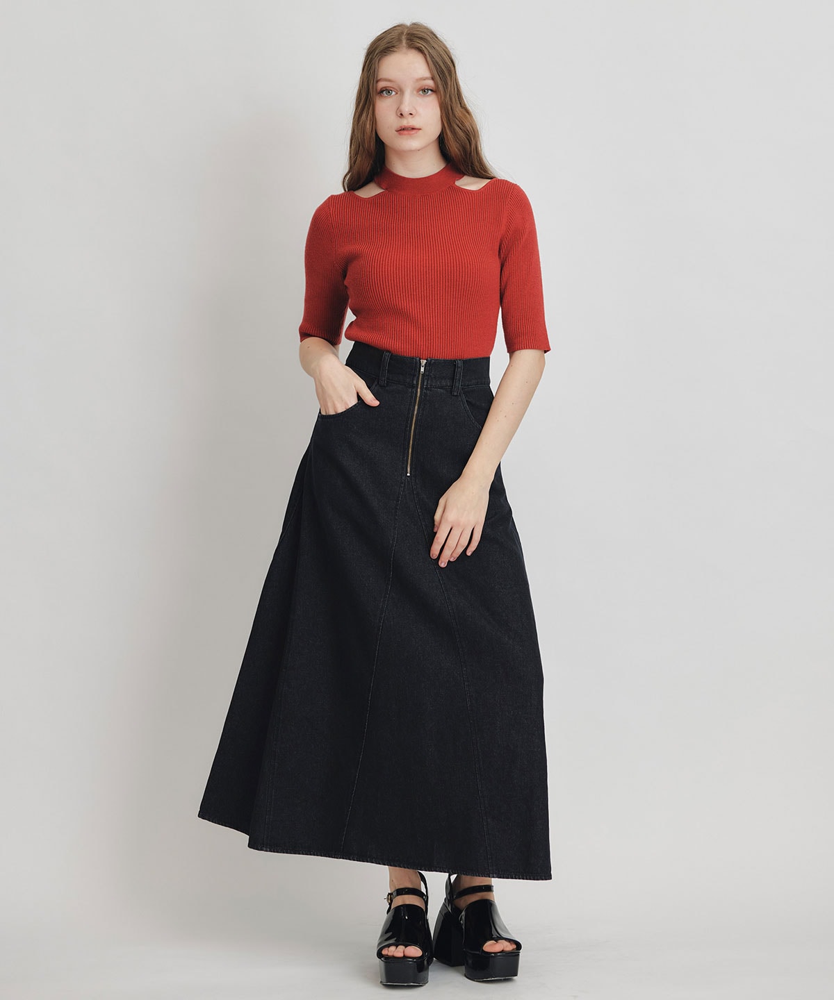 カットアウトハーフスリーブニットプルオーバー