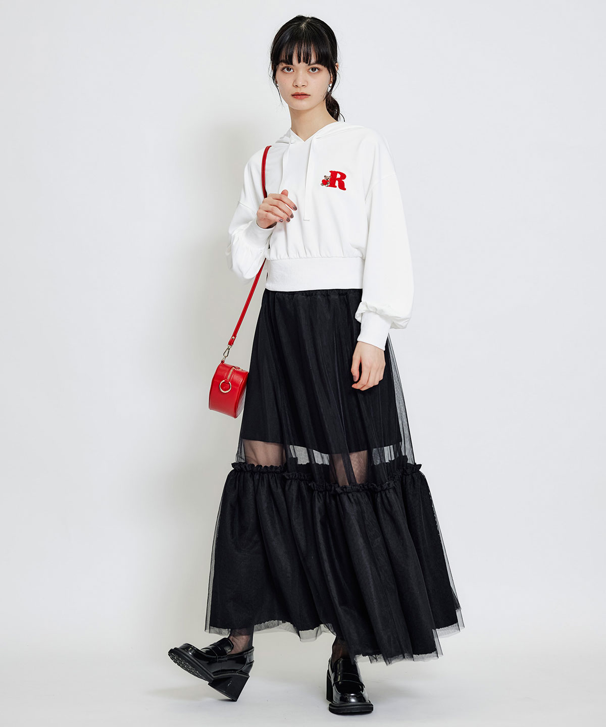 【2/13(金) 昼12時発売開始】Azelyハートショートパーカー