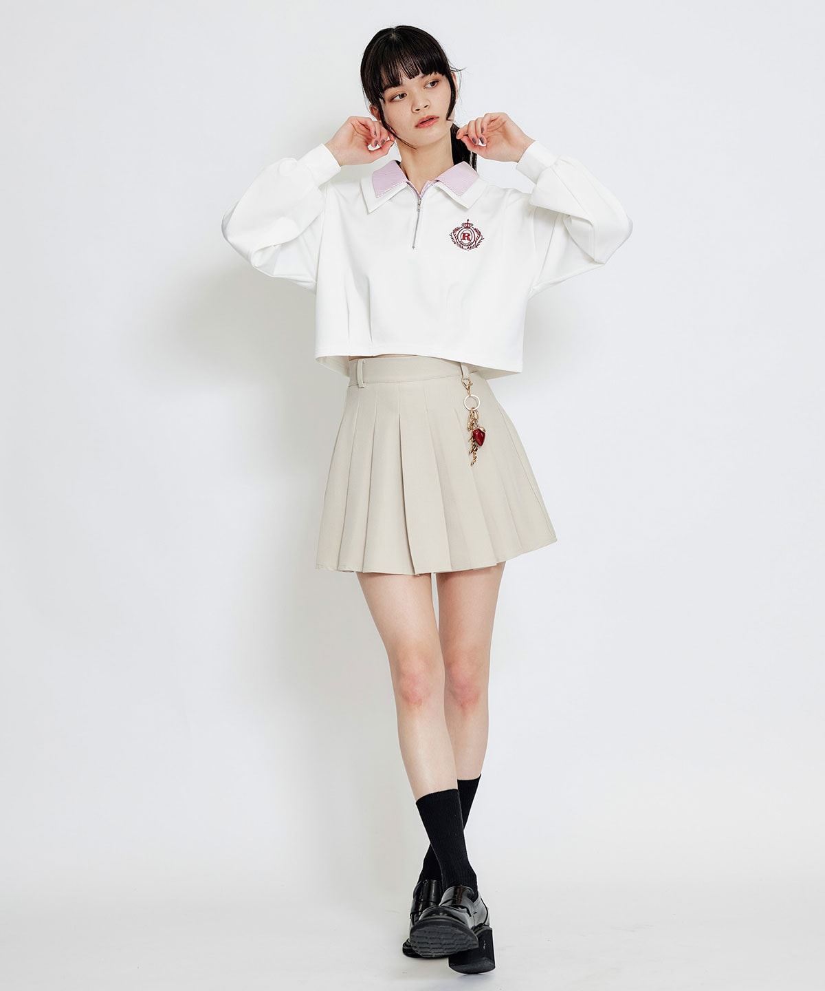 エンブレムダブルカラーカットプルオーバー