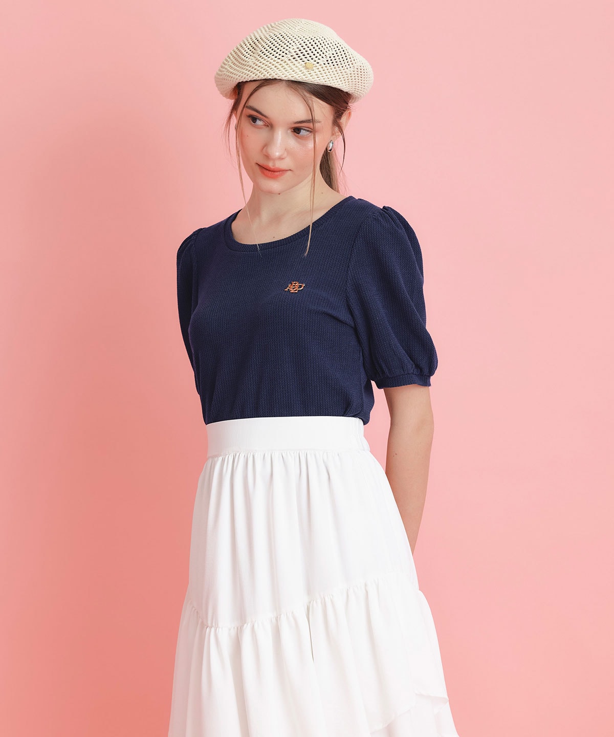 ジャガードカットロゴプルオーバー