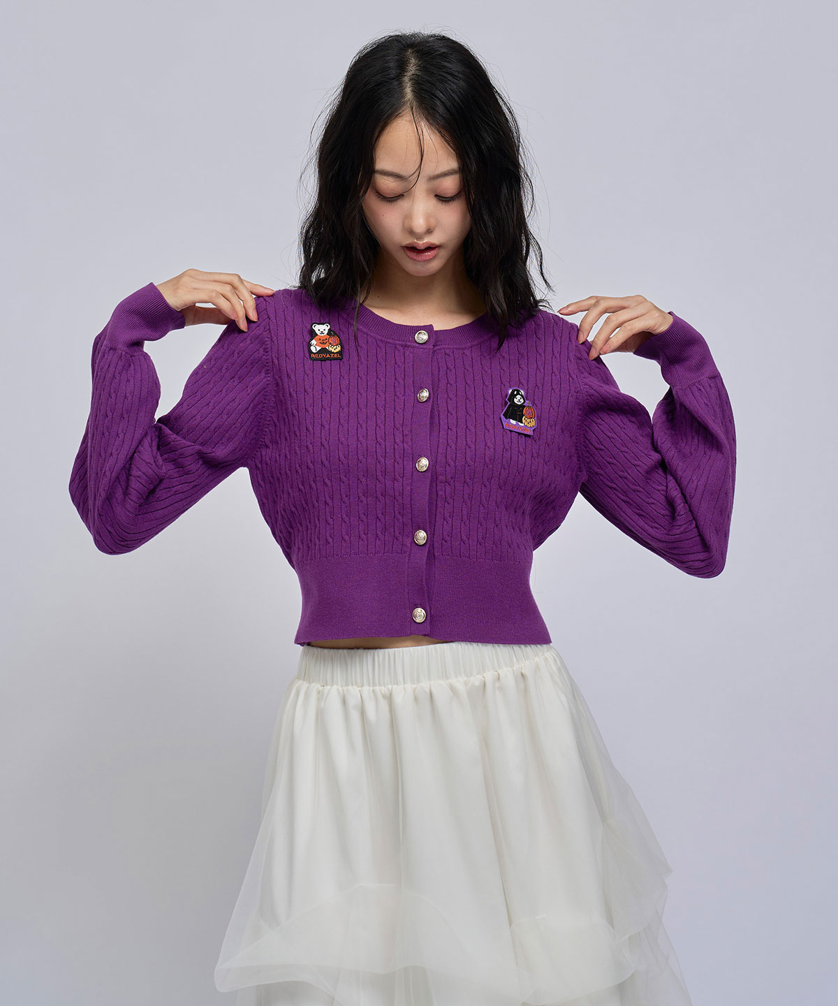 Azely&Redynaハロウィンブローチケーブルニットカーディガン