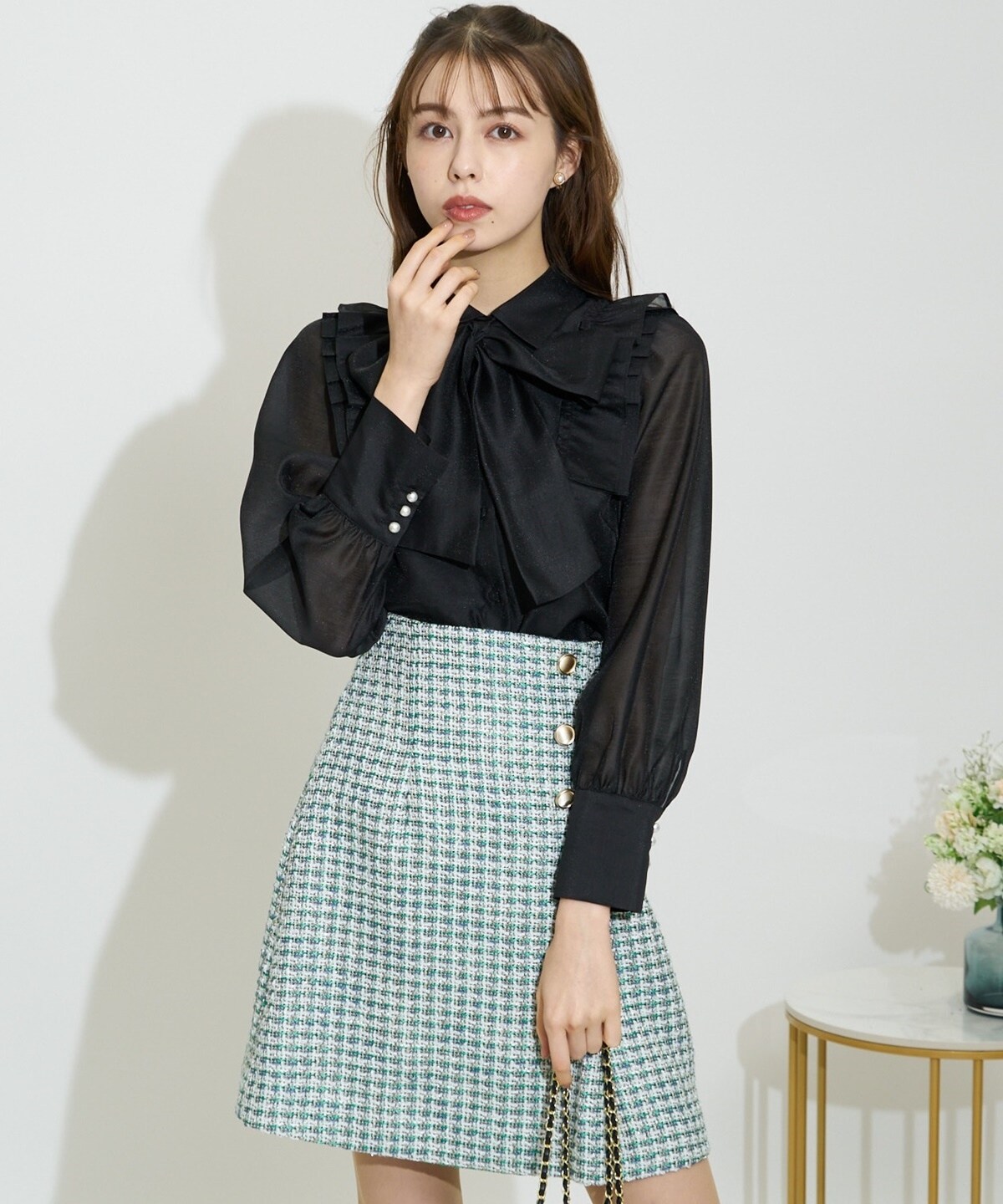 金ボタンミックスツイードミニスカート