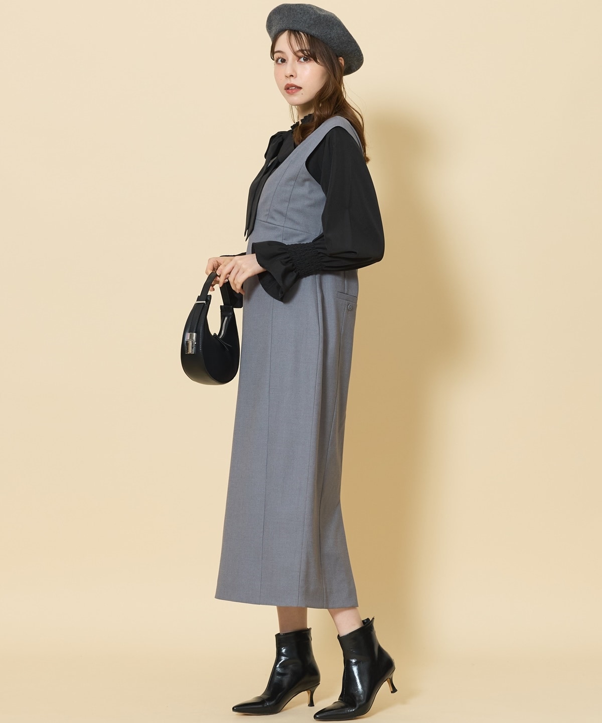 2WAYシャーリングネックフレアスリーブブラウス