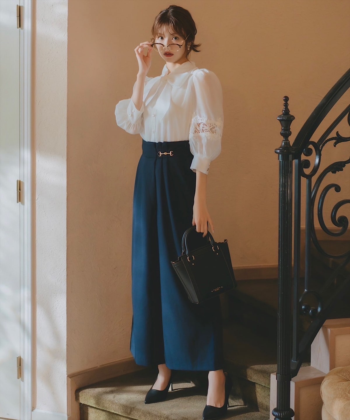 レース切替スリーブシアーボウタイブラウス