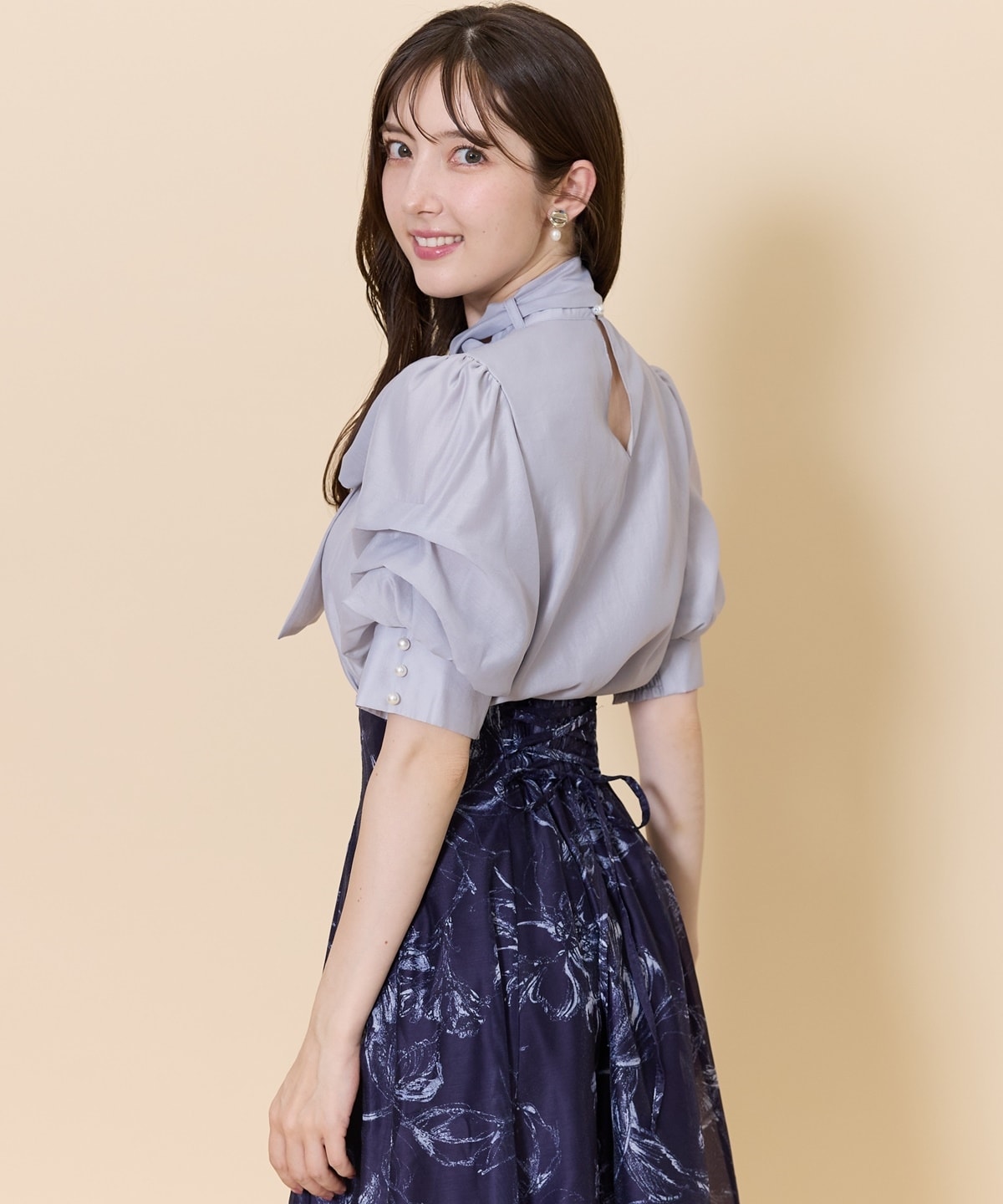 タックスリーブシアーボウタイブラウス
