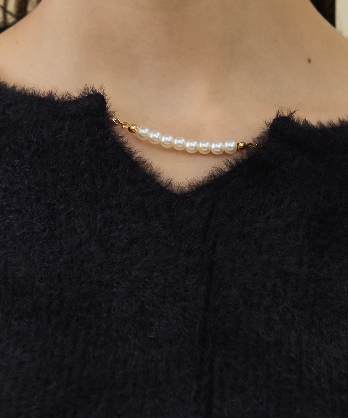 ショートフェザーパールキーネックニットプルオーバー