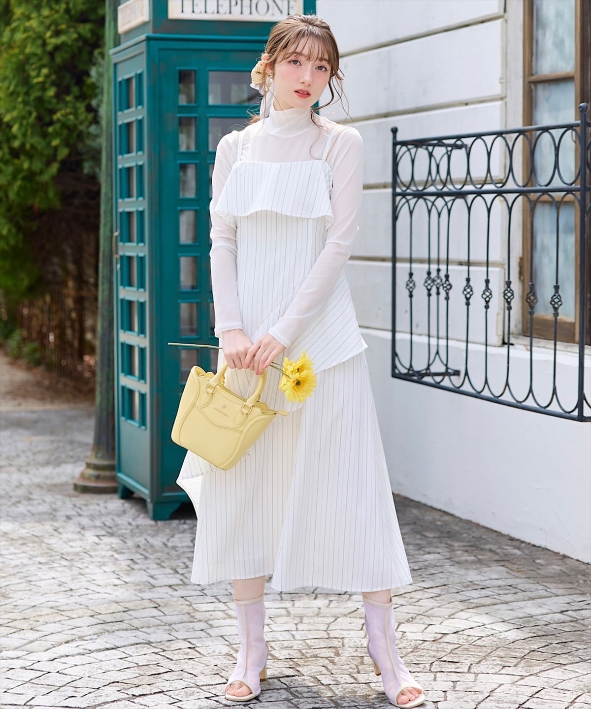 アシメフリルチェーン付きキャミワンピース