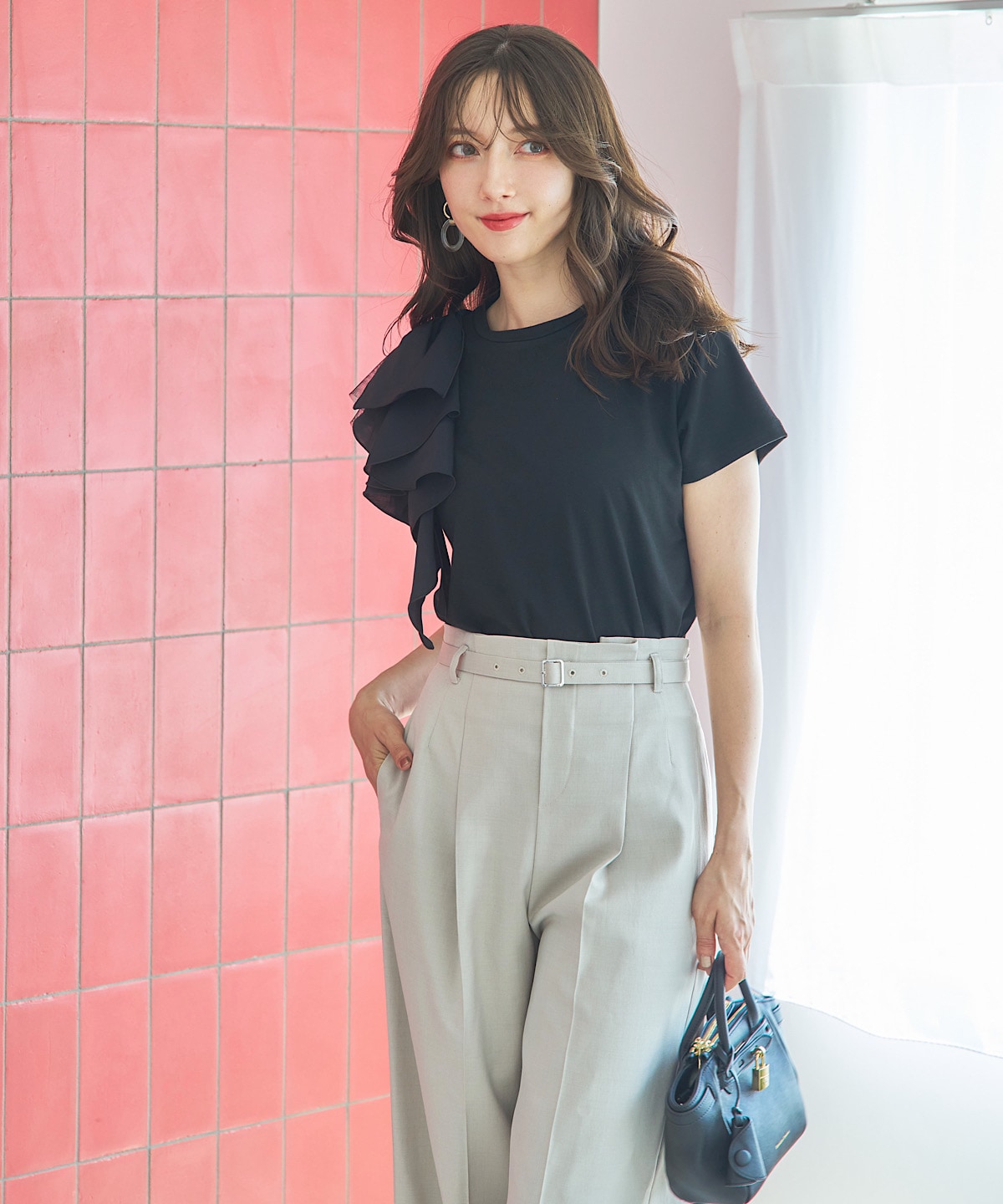 ショルダーリボンラッフルTシャツ