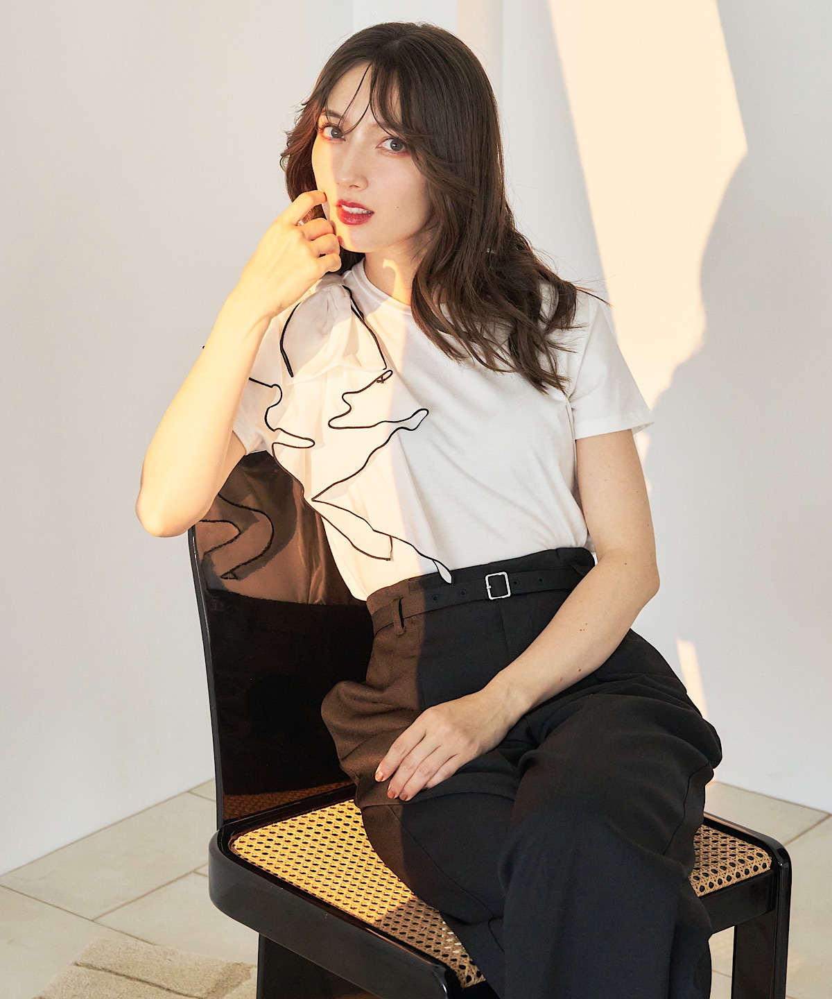 ショルダーリボンラッフルTシャツ