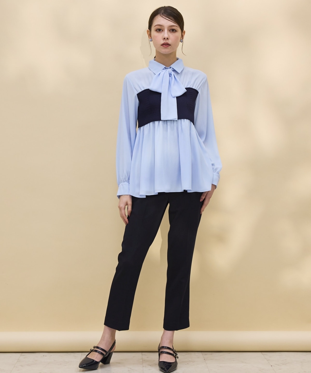 ベーシックテーパードパンツ