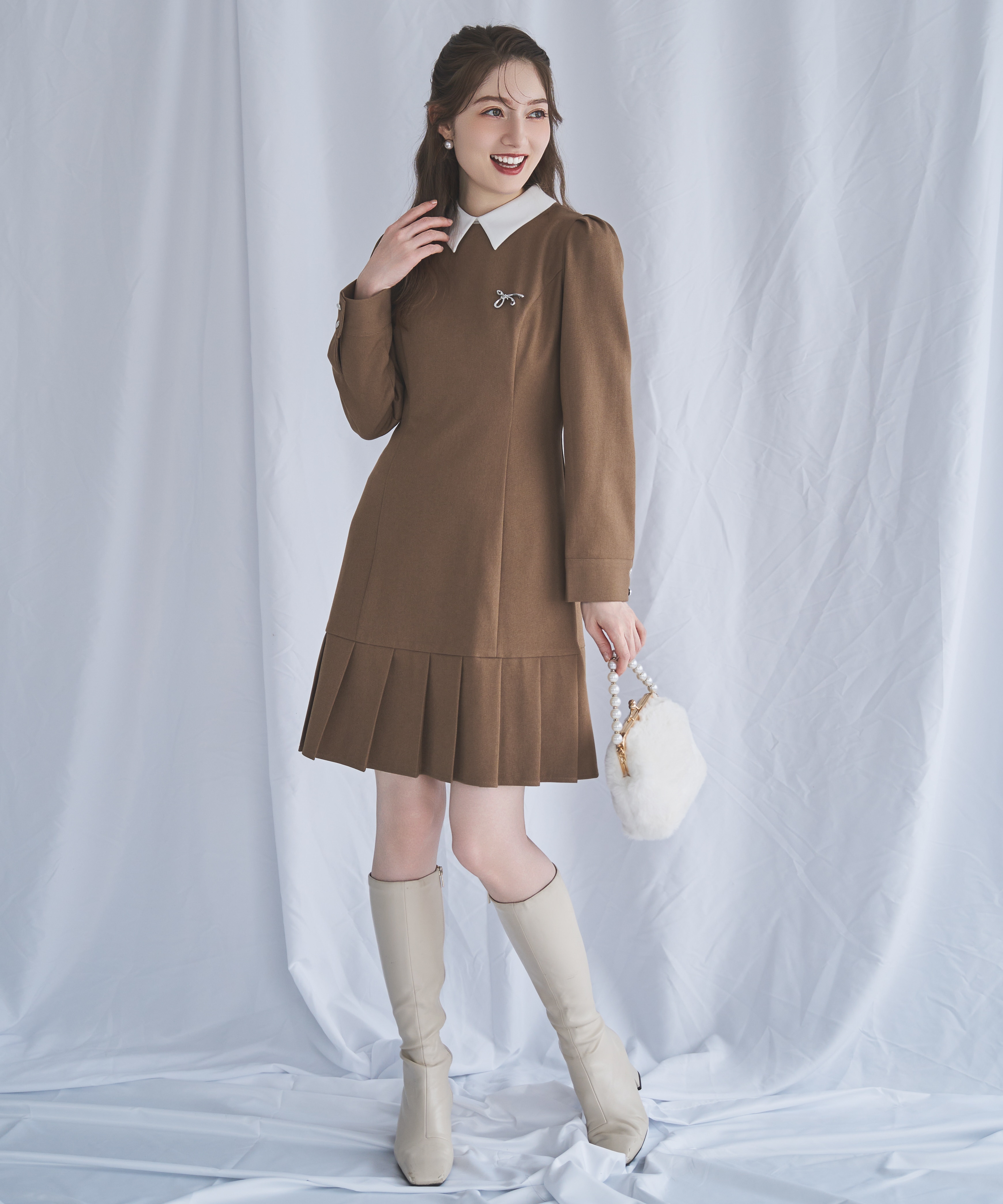 【12/5(Fri)再入荷予約開始】ホワイトカラープリーツミニワンピース