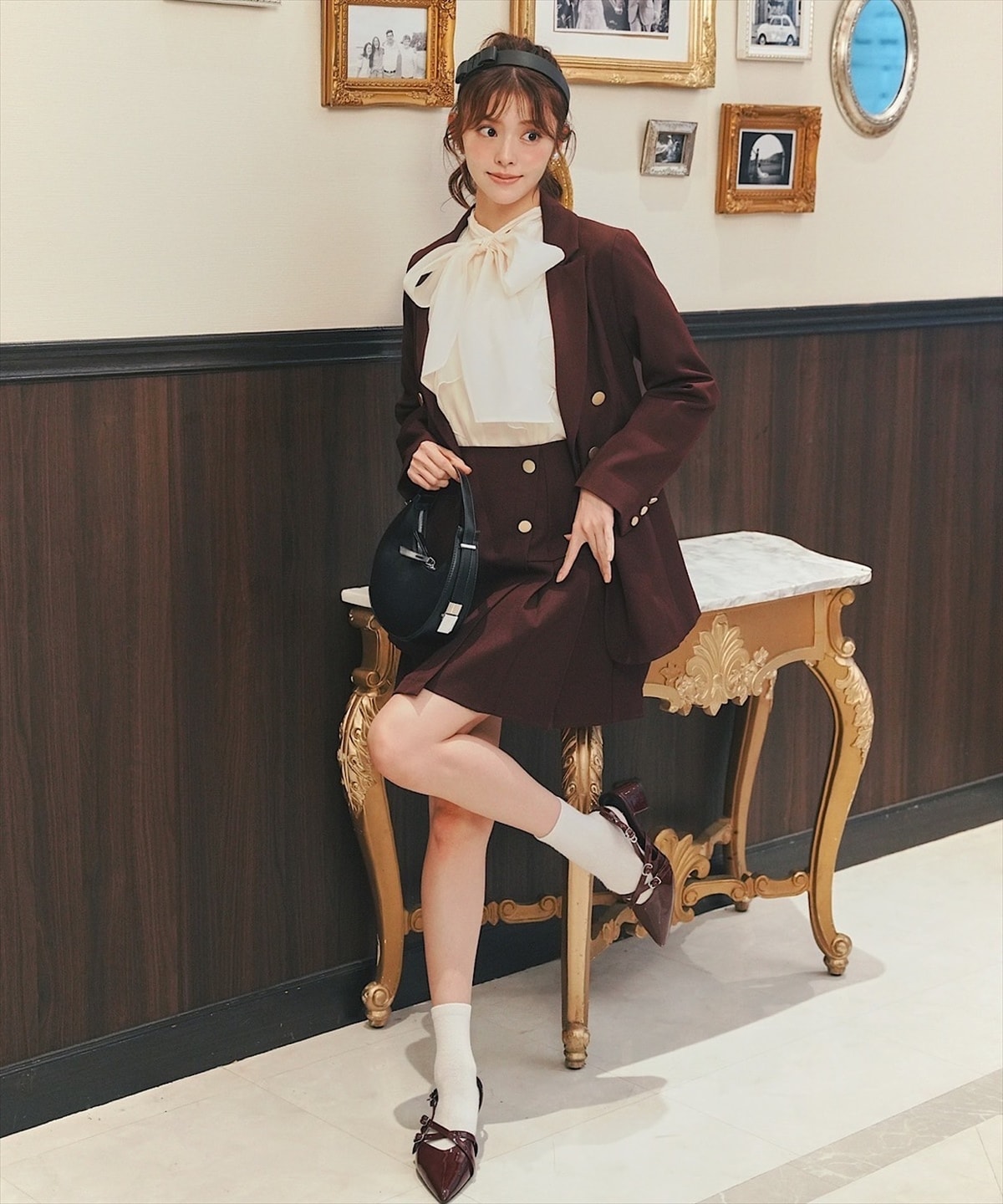 極美品 ノーブル 23AW ウールミルドピークドラペルジャケット 紺ブレ 金釦 10/20(Mon)再入荷】金ボタンノーブルピークドラペルジャケット(M