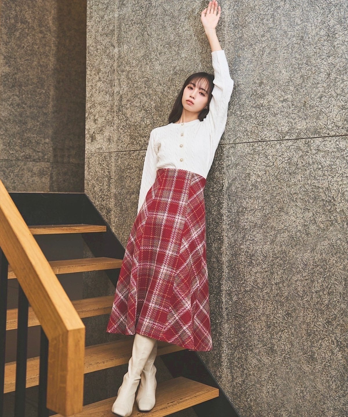 ケーブルニットカーディガン