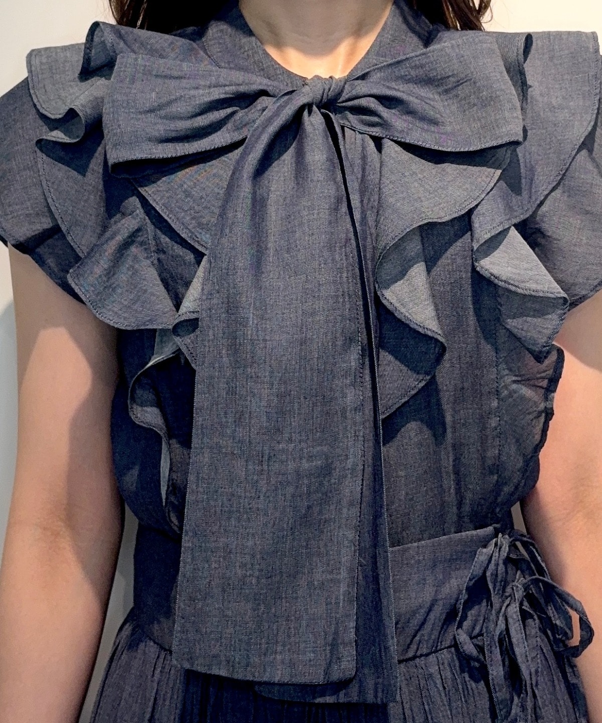 【4/24(Fri)発売】シアーデニムブラウス