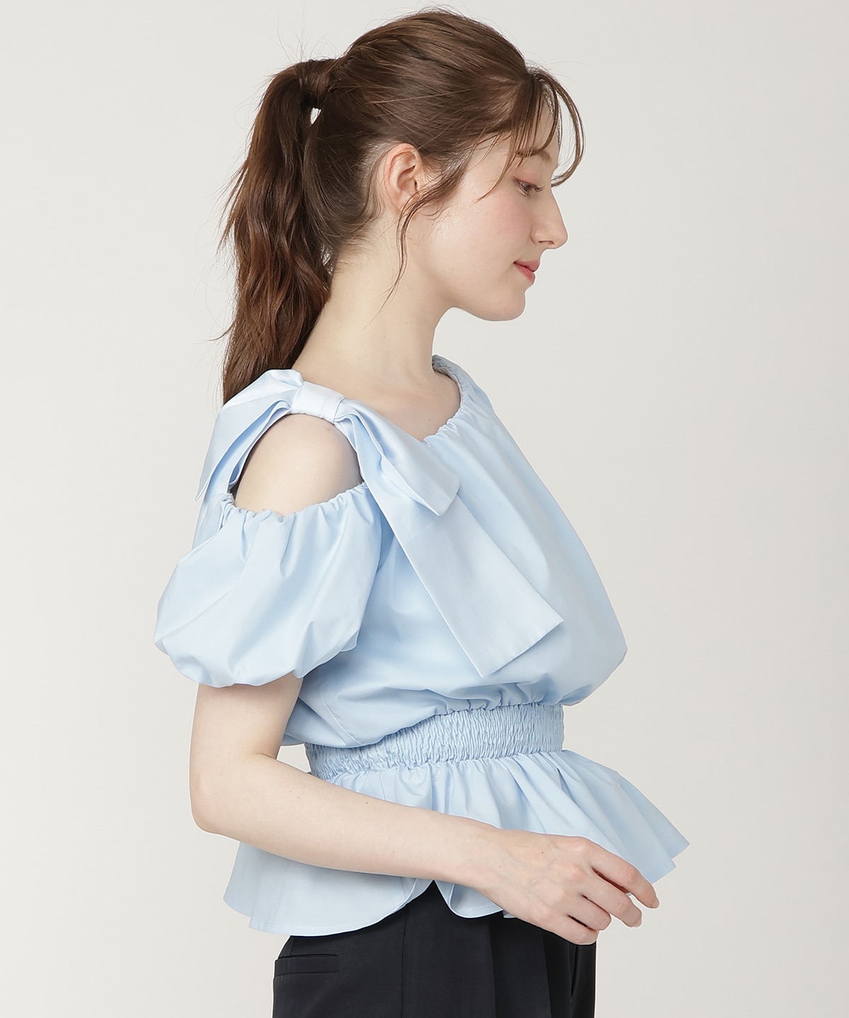 【5/29発売】バルーンオフショルペプラムブラウス