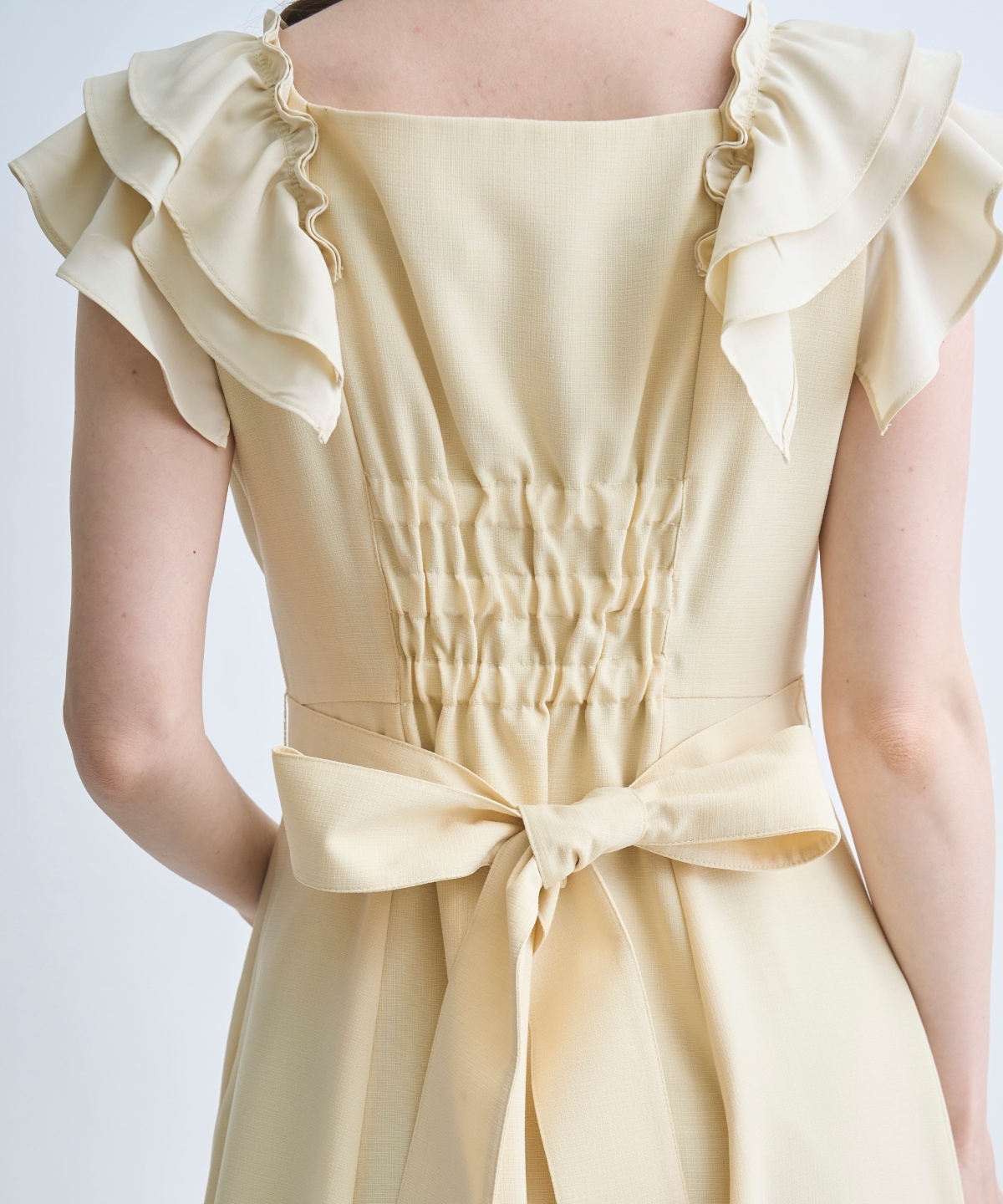 【3/19(Thu)予約開始】バックリボン袖フリルワンピース